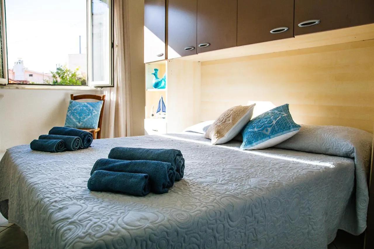 Apartment Lungomare Bay, E Sei In Spiaggia... Cala Gonone Italy